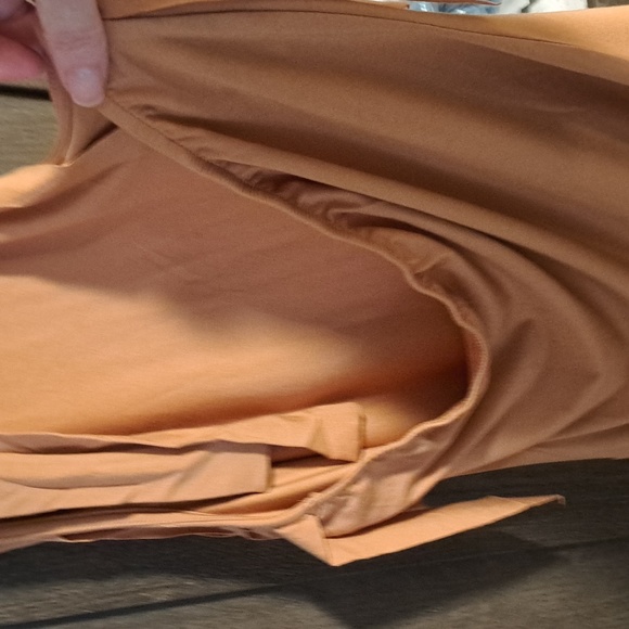 1 left New fringe halter top - Picture 12 of 13